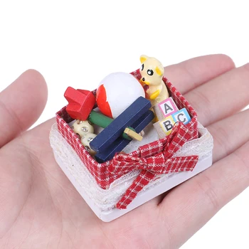 1:12 Lutke miniaturni nosi igrače polje model igrače za lutka hiša dekoracijo Mize Pohištvo, Igrače, Določa