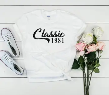 1981 klasičnih T-shirt 40. rojstni dan majica za njo in njega 40. rojstni dan darilo 40. rojstni dan majica bel tisk unisex majica
