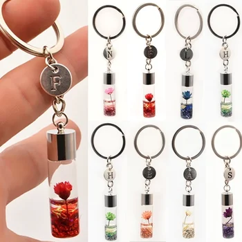 Moda Ročno Posušen Cvet Keychain Ženska Moda Klasičnih Key Ring Lepe Nakit Obesek 26 Črk Izjavo Nakit