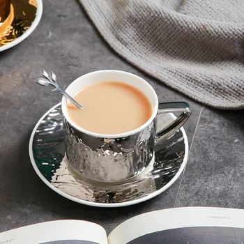 Evropsko razkošje zlato in srebro reliefni keramično skodelico kave in krožnik urad za gospodinjstvo mleka dišeči čaj